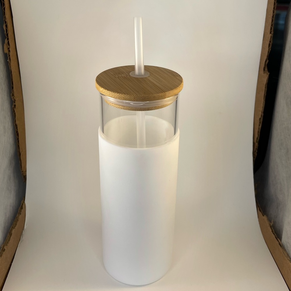 18 oz glass water bottle